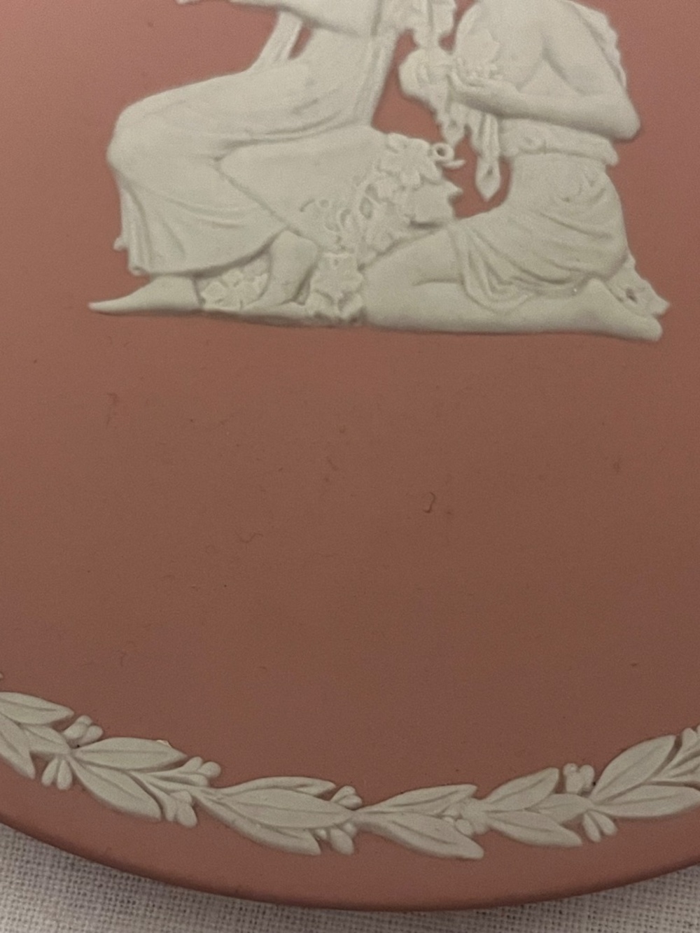Pink Wedgwood Jasperware Autumn Plate / Seasons of Life Huntington Library - Picture 11 of 11